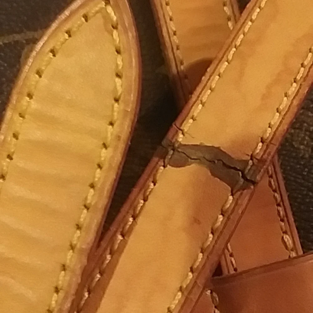 Authentic louis vuitton bag - Picture 6 of 16